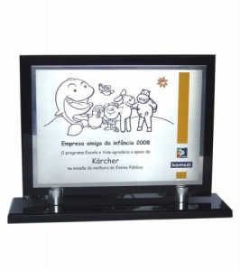 Acrílico - Troféu Acrílico Preto com Base tipo Box e Placa de Aço Gravada